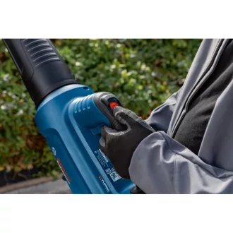   BOSCH BITURBO Akumulátorový fúkač lístia GBL 18V-750 (bez akumulátora a nabíjačky)