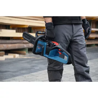   BOSCH Akumulátorová reťazová píla 30 cm GKE 18V-40 bezkefová (bez batérie a nabíjačky)