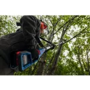 BOSCH Akumulátorové teleskopické nožnice na konáre 240 - 290 cm GKE 18V-25T (bez batérie a nabíjačky)