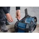 BOSCH Rádio/batéria na nabíjanie 12V / 18V GPB 18VH-6 SRC (DAB+, Bluetooth, FM a AUX) IP 54