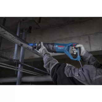   BOSCH Pílka GSA 12-30 v kufri + 2 ks pílových listov / 1250 W