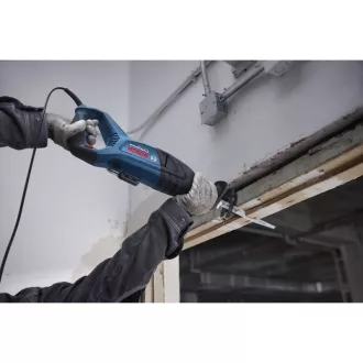   BOSCH Pílka GSA 12-30 v kufri + 2 ks pílových listov / 1250 W