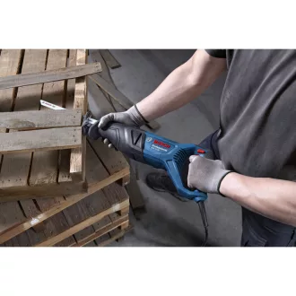   BOSCH Pílka GSA 12-30 v kufri + 2 ks pílových listov / 1250 W