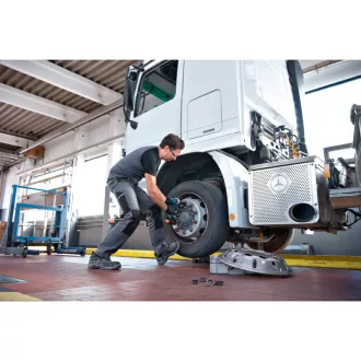   BOSCH BITURBO Aku rázový uťahovák 3/4" GDS 18V-1050 HC 1700/1050 Nm (bez akumulátora a nabíjačky)
