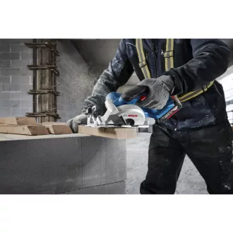   BOSCH Akumulátorová kotúčová píla GKS 18V-51 (2 x 4,0 Ah batéria + nabíjačka)