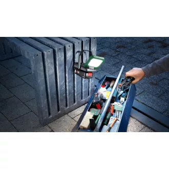  BOSCH Batériová lampa EasyLight 18V-400 (bez batérie a nabíjačky)