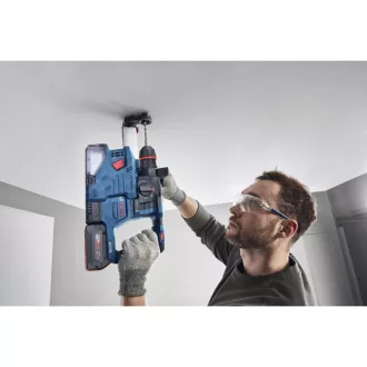   BOSCH Bezuhlíkový akumulátorový vŕtacie kladivo GBH 18V-22 X v kartónové krabici s upínačom ONE CHUCK (bez batérie a nabíjačky)