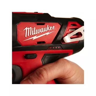   MILWAUKEE Akumulátorová príklepová vŕtačka M12 BPD-202C (2 x 2,0 Ah batéria + nabíjačka)