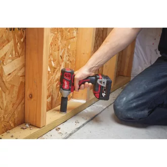   MILWAUKEE Akumulátorový rázový uťahovák M18 BIW12-402C (2 x 4,0 Ah batéria + nabíjačka)