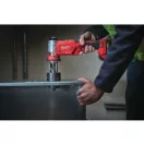 MILWAUKEE Akumulátorový hydraulický dierovací stroj M18 HKP-201C (1 x 2,0 Ah batéria + nabíjačka)