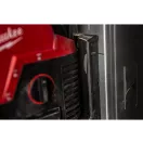 Bezdrôtový krížový a bodový laser MILWAUKEE M12 CLLP-301C (1 x 3,0 Ah batéria + USB nabíjací kábel)