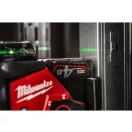 MILWAUKEE Akumulátorový 3-rovinový laser M12 3PL-401C (1 x 4,0 Ah batéria + nabíjačka)