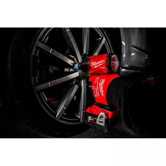   MILWAUKEE Akumulátorový rázový uťahovák s dorazovým kolíkom M18 FMTIW2P12-502 x (2 x 5,0 Ah batéria + nabíjačka)