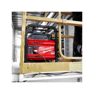 MILWAUKEE Akumulátorový generátor MX FUEL PS-602