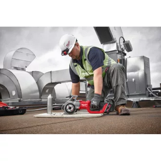   MILWAUKEE Akumulátorová rezačka závitov na rúrky do 1/8" - 1 1/4" M18 FPT114-802C (2 x 8,0 Ah batéria + nabíjačka)