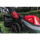 MILWAUKEE Dvojakumulátorová samohybná kosačka na trávu M18 F2LM53-0 (bez batérie + nabíjačky)