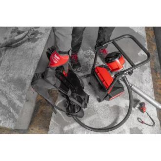   MILWAUKEE Akumulátorový betónový vibrátor pre nosenie na chrbte MX FUEL CVBPKIT-602