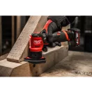 MILWAUKEE Akumulátorová trojuholníková brúska M12 FDSS-422 x (1 x 4,0 Ah batéria + 1 x 2,0 Ah batéria + nabíjačka)