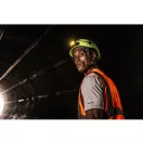 MILWAUKEE Nabíjacia čelovka pre prilbu BOLT L4 BOLTHL-301 (1 x 3,0 Ah batéria + USB nabíjací kábel)