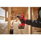 MILWAUKEE Akumulátorový vŕtací skrutkovač M18 BLPDRC-202C (2 x 2,0 Ah batéria + nabíjačka)
