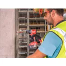 MILWAUKEE Akumulátorová príklepová vŕtačka M18 BLPDRC-422C (1 x 4,0 Ah batéria, 1 x 2,0 Ah batéria + nabíjačka)