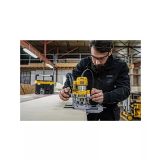   DEWALT Súprava horných a okrajových fréz 900 W (kufor) D26204K