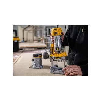   DEWALT Súprava horných a okrajových fréz 900 W (kufor) D26204K