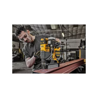   DEWALT Akumulátorová magnetická vŕtačka 18 V (2 x 9,0 Ah batérie + nabíjačka) DCD1623X2G