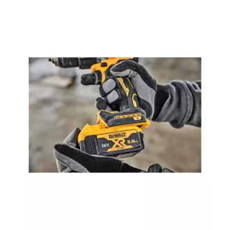   DEWALT Akumulátorový vŕtací skrutkovač 18 V bez uhlíkovej kefky (2 x 5,0 Ah akumulátor + nabíjačka + TSTAK) DCD805P2T