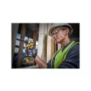 DEWALT Akumulátorový rázový uťahovák 18 V bez uhlíkovej kefky (2 x 1,7 Ah batéria + nabíjačka + TSTAK) DCF850E2T