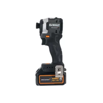   DEWALT/McLaren Akumulátorový udierajúci skrutkovač 18 V 208Nm 1/4" (1 x 4,0 Ah akumulátor + nabíjačka + TSTAK)