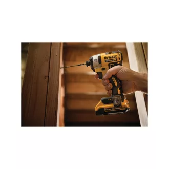  DEWALT Akumulátorový rázový utahovák 18 V bezuhlíkový, 205 Nm (2 x 2,0 Ah akumulátor + nabíjačka) DCF887D2