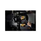 DEWALT Akumulátorový rázový uťahovák 12 V bez uhlíkovej kefky (1 x 5,0 Ah batéria + nabíjačka) DCF901P1