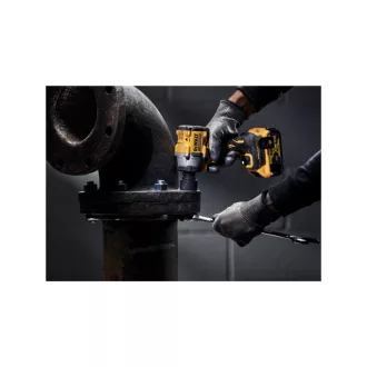   DEWALT Akumulátorový rázový uťahovák 18 V (2 x 5,0 Ah batéria + nabíjačka + TSTAK) DCF921P2T