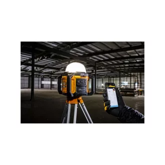   DEWALT Akumulátorové LED svietidlo 18 V (bez batérie + nabíjačky) DCL074