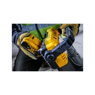   DEWALT Akumulátorové montážne LED svietidlo 18 V (bez akumulátora + nabíjačky) DCL077