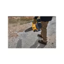 DEWALT Akumulátorový fúkač lístia 18 V (1 x 5,0 Ah akumulátor + nabíjačka) DCMBL562P1