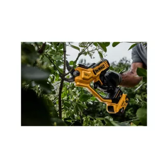   DEWALT Akumulátorové záhradnícke nožnice 18 V (1 x 5,0 Ah akumulátor + nabíjačka) DCMPP568P1