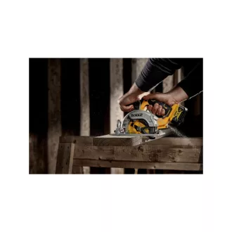   DEWALT Akumulátorová okružná píla 18 V bez uhlíkovej kefky (2 x 5,0 Ah batérie + nabíjačka) DCS512P2