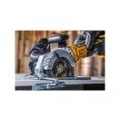 DEWALT Akumulátorová okružná píla 18 V bez uhlíkovej kefky (2 x 5,0 Ah batérie + nabíjačka) DCS571P2
