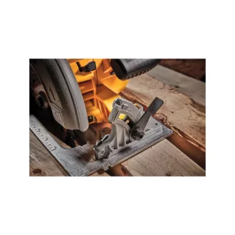   DEWALT Akumulátorová okružná píla 18 V bez uhlíkovej kefky (1 x 6,0 Ah akumulátor + nabíjačka) DCS573T1