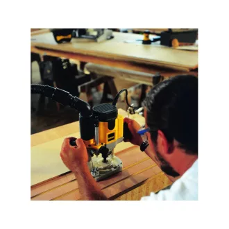 Smerovač DEWALT 1100 W DW621
