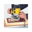 Router DEWALT 620 W DW622KT