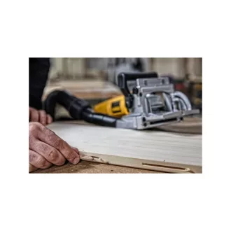 DEWALT Hoblík 600 W DW682K