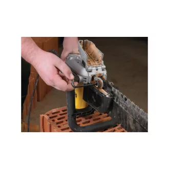 Aligátorová píla DEWALT 1700 W DWE398