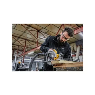 Kotúčová píla DEWALT 1600 W DWE576K