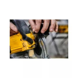 Kotúčová píla DEWALT 1600 W DWE576K