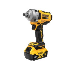 DEWALT Akumulátorový rázový uťahovák 18 V bez uhlíkovej kefky (2 x 5,0 Ah batéria + nabíjačka + TSTAK) DCF891P2T   DEWALT Akumulátorový rázový uťahovák 18 V bez uhlíkovej kefky (2 x 5,0 Ah batéria + nabíjačka + TSTAK) DCF891P2T