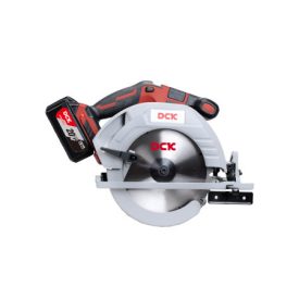 DCK Akkus körfűrész 185 mm szénkefe nélküli 20 V (2 x 4,0 Ah akku + töltő)   DCK Akkus körfűrész 185 mm szénkefe nélküli 20 V (2 x 4,0 Ah akku + töltő)