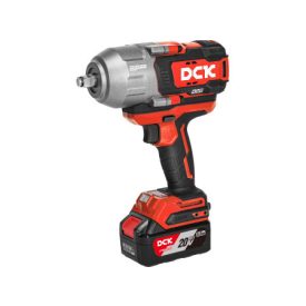 DCK Akkus ütvecsavarozó 1/2" 1218 Nm szénkefe nélküli 20 V (2 x 5,0 Ah akku + töltő)   DCK Akkus ütvecsavarozó 1/2" 1218 Nm szénkefe nélküli 20 V (2 x 5,0 Ah akku + töltő)